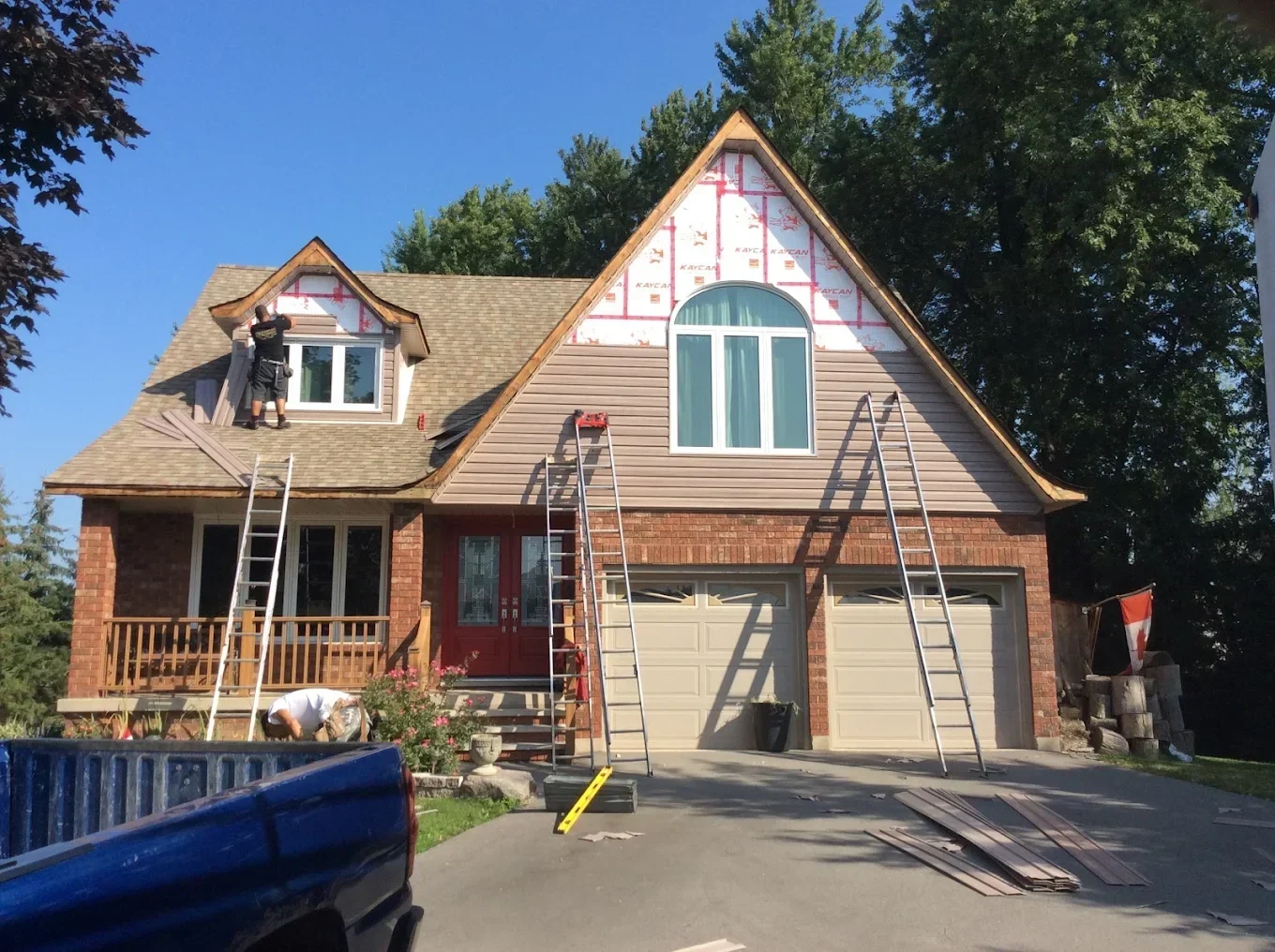 Front of an Ontario home doing new siding installation by The Eavestrough Company